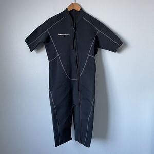 Seaskin 3mm Shorty Wetsuit Black Surfing Swimming Atheltic Unisex Size Medium